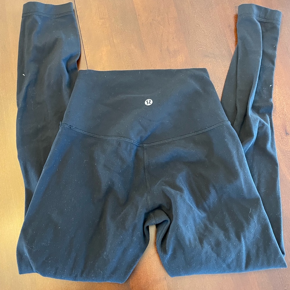 Black Lululemon Align leggings